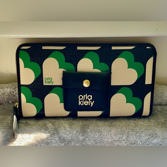 ORLA KIELY Heart Zip Around Wallet!! - Picture 1 of 8